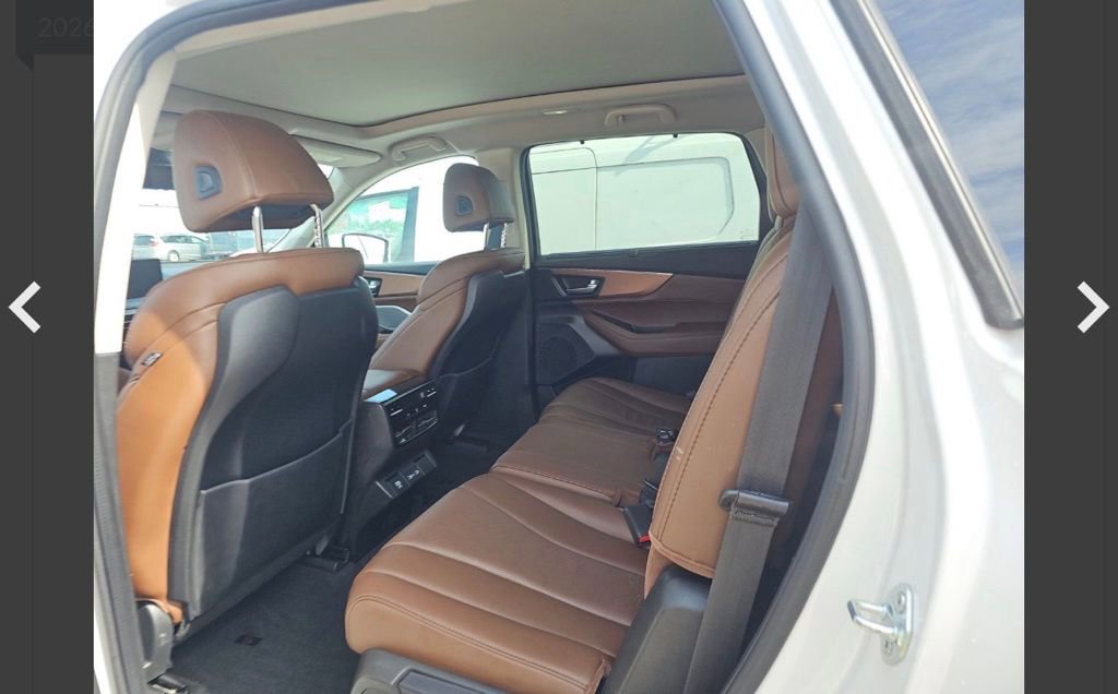 Used 2024 Acura MDX SH-AWD w/ Technology Package image 7