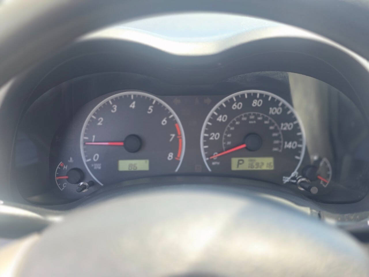 Used 2012 Toyota Corolla LE FWD image 18