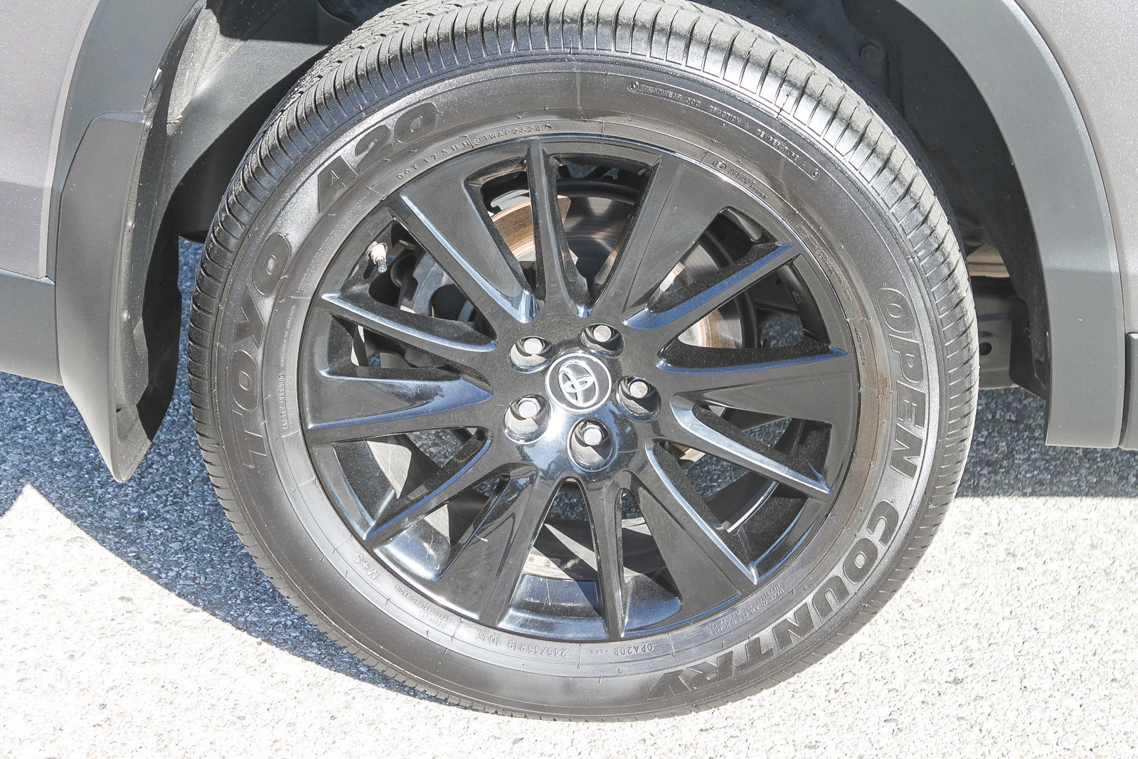 Used 2019 Toyota Highlander SE image 12