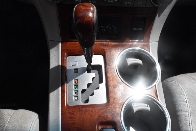 Used 2012 Toyota Highlander Limited AWD/4WD image 23