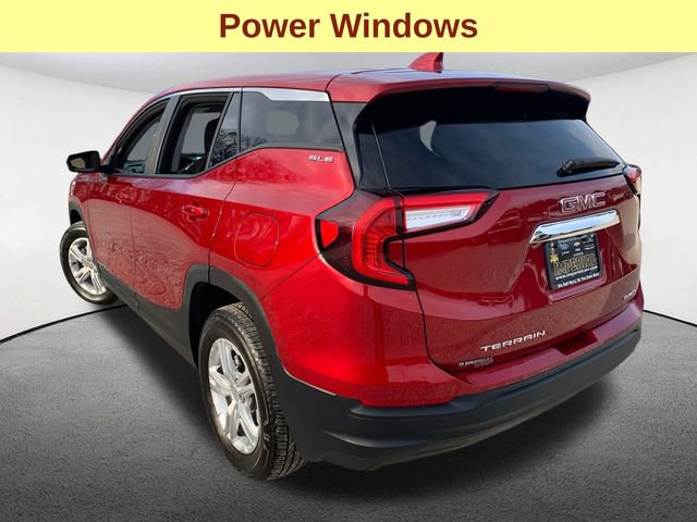 Used 2024 GMC Terrain SLE image 10