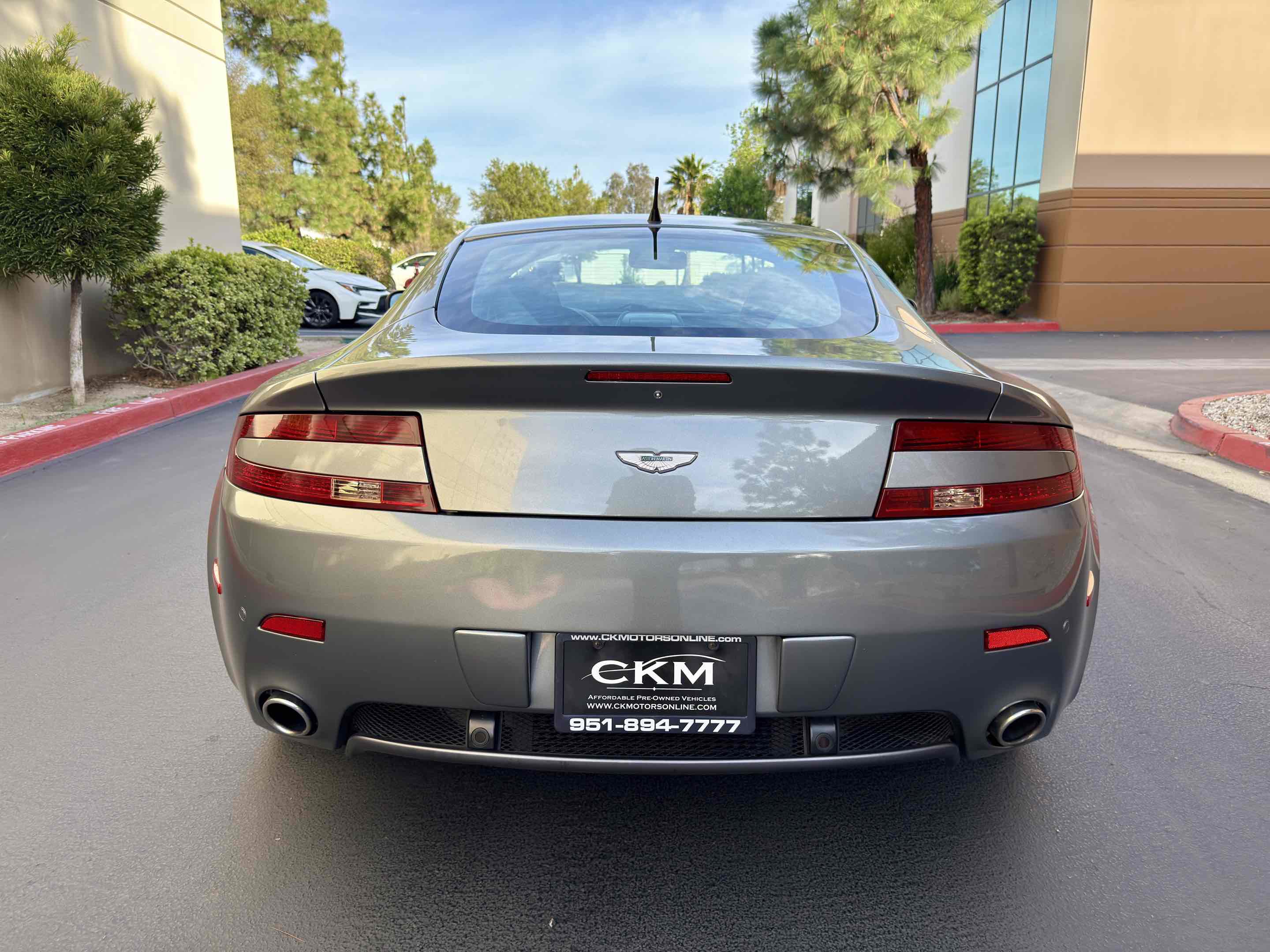 Used 2006 Aston Martin V8 Vantage Coupe RWD image 23
