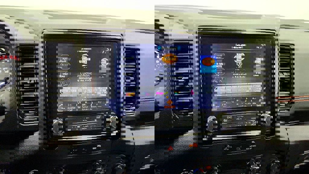 Used 2024 Nissan Frontier PRO-4X w/ Pro Premium Package image 16