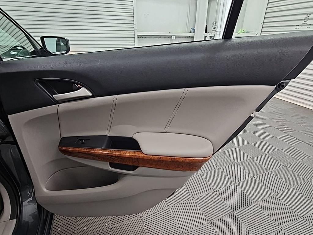 Used 2012 Honda Accord EX-L image 28
