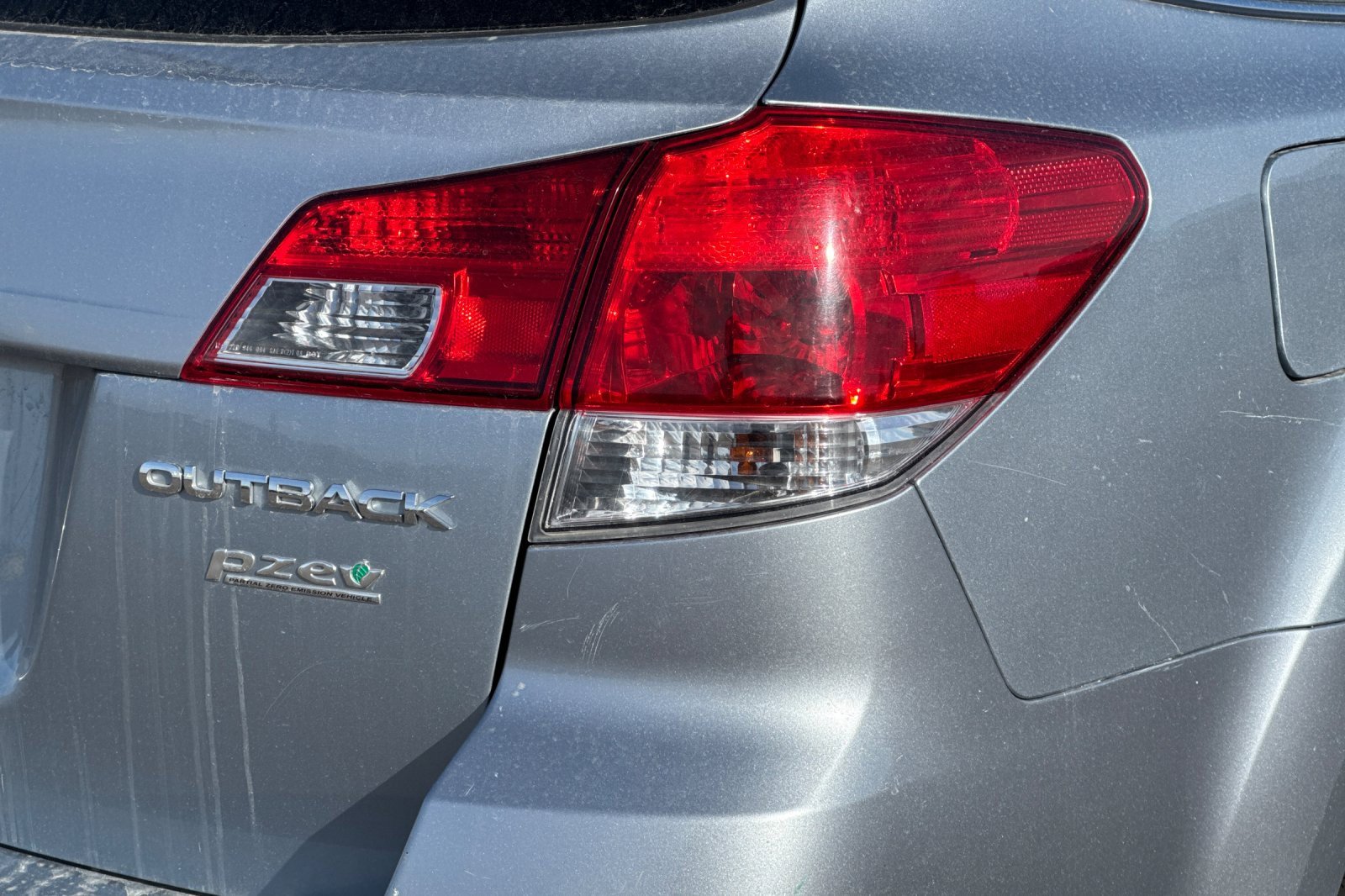 Used 2013 Subaru Outback 2.5i Premium w/ All-Weather Pkg image 21