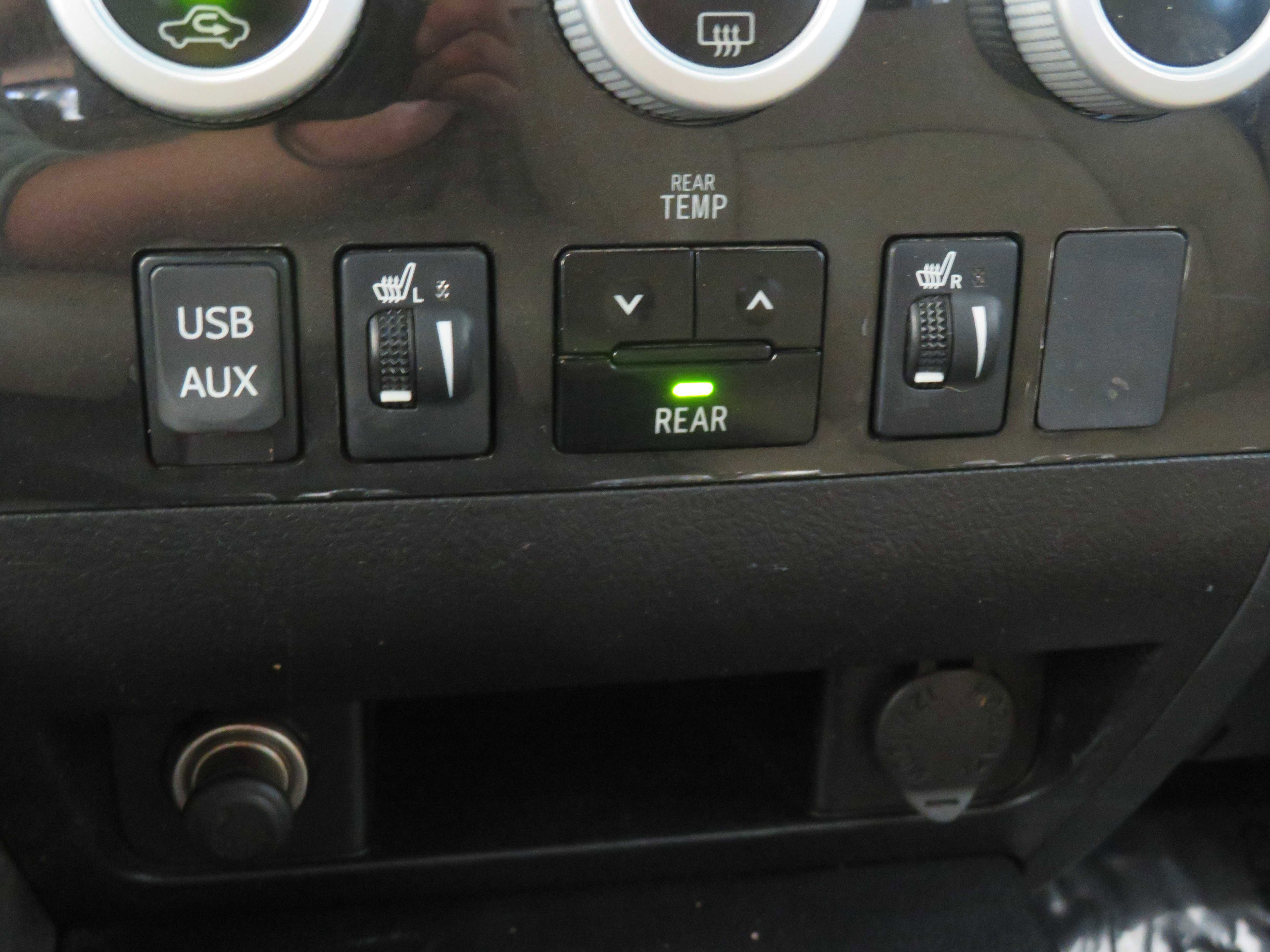 Used 2015 Toyota Sequoia SR5 w/ Premium Package image 45