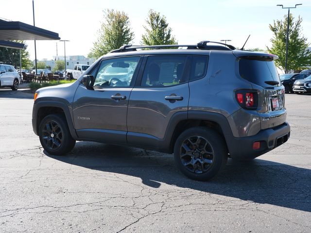 Used 2017 Jeep Renegade Latitude w/ Popular Equipment Group AWD/4WD image 4