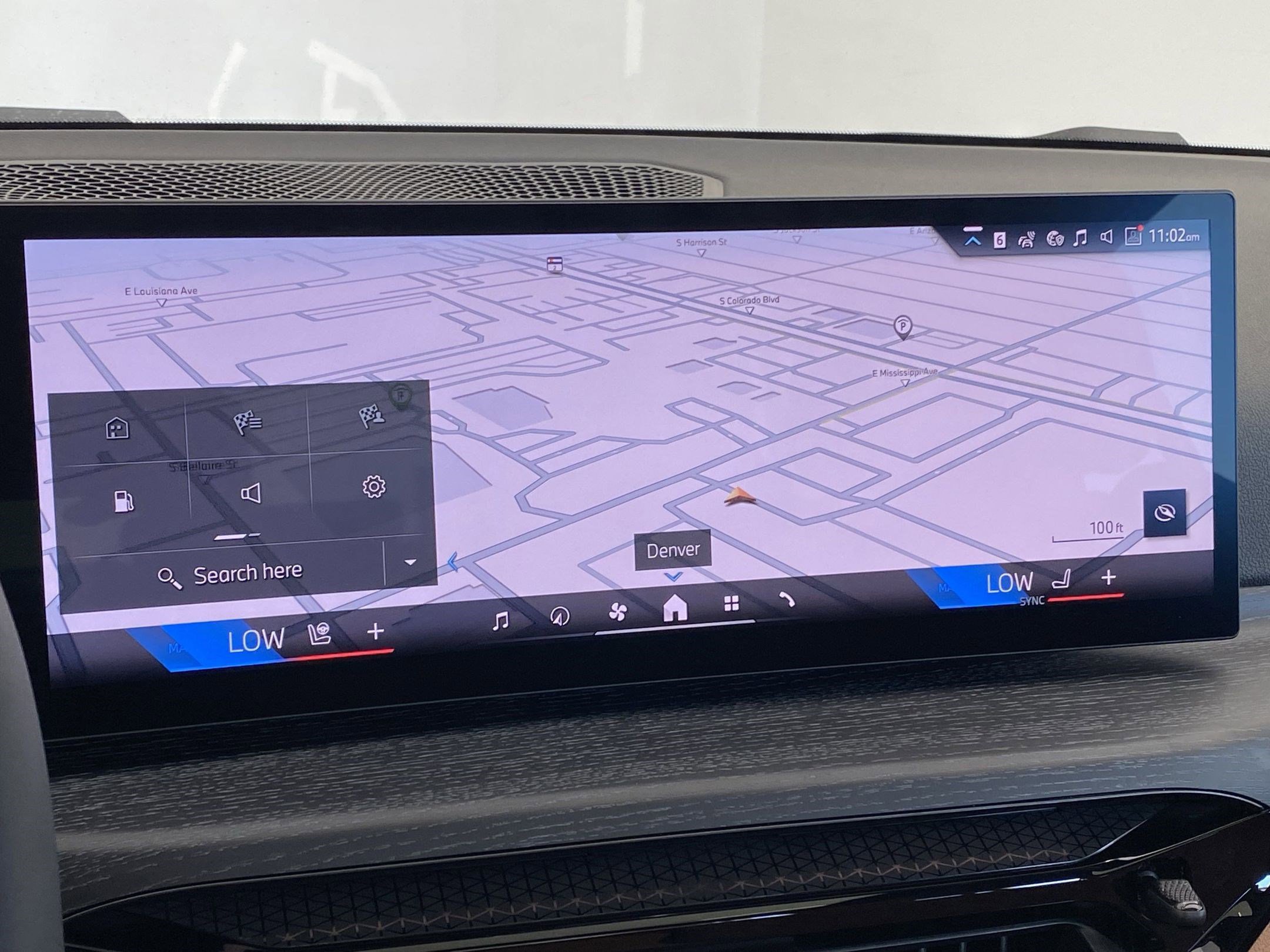 Used 2025 BMW 330i xDrive Sedan w/ Convenience Package image 28