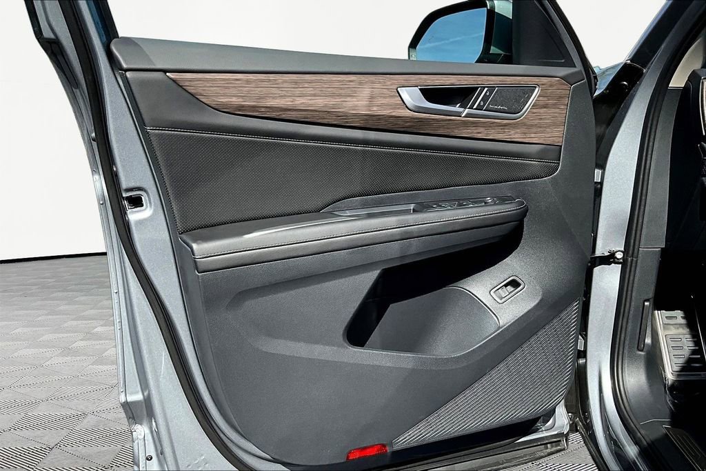 New 2026 Volkswagen Atlas SEL Premium R-Line image 19