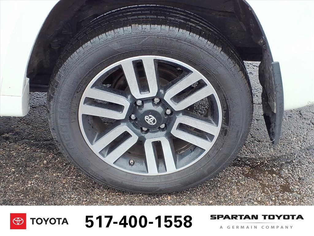 Used 2018 Toyota 4Runner Limited AWD/4WD image 11