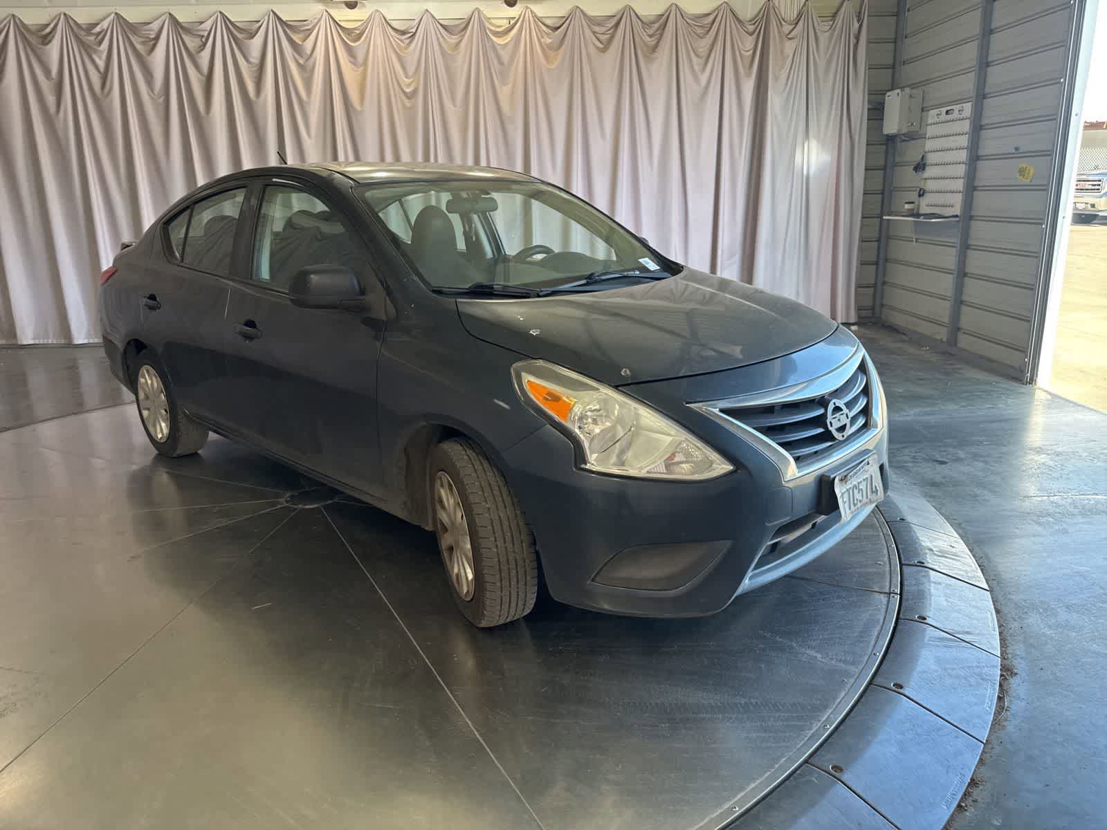 Used 2015 Nissan Versa S Plus FWD image 3