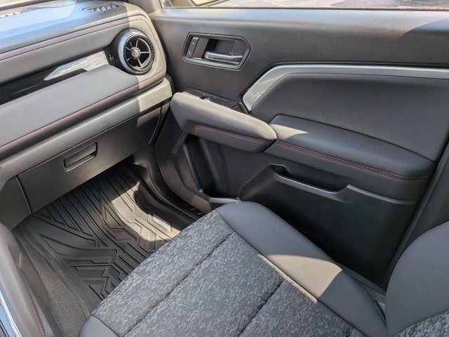 Certified 2024 Chevrolet Colorado Z71 w/ LPO, Dark Essentials Package AWD/4WD image 19