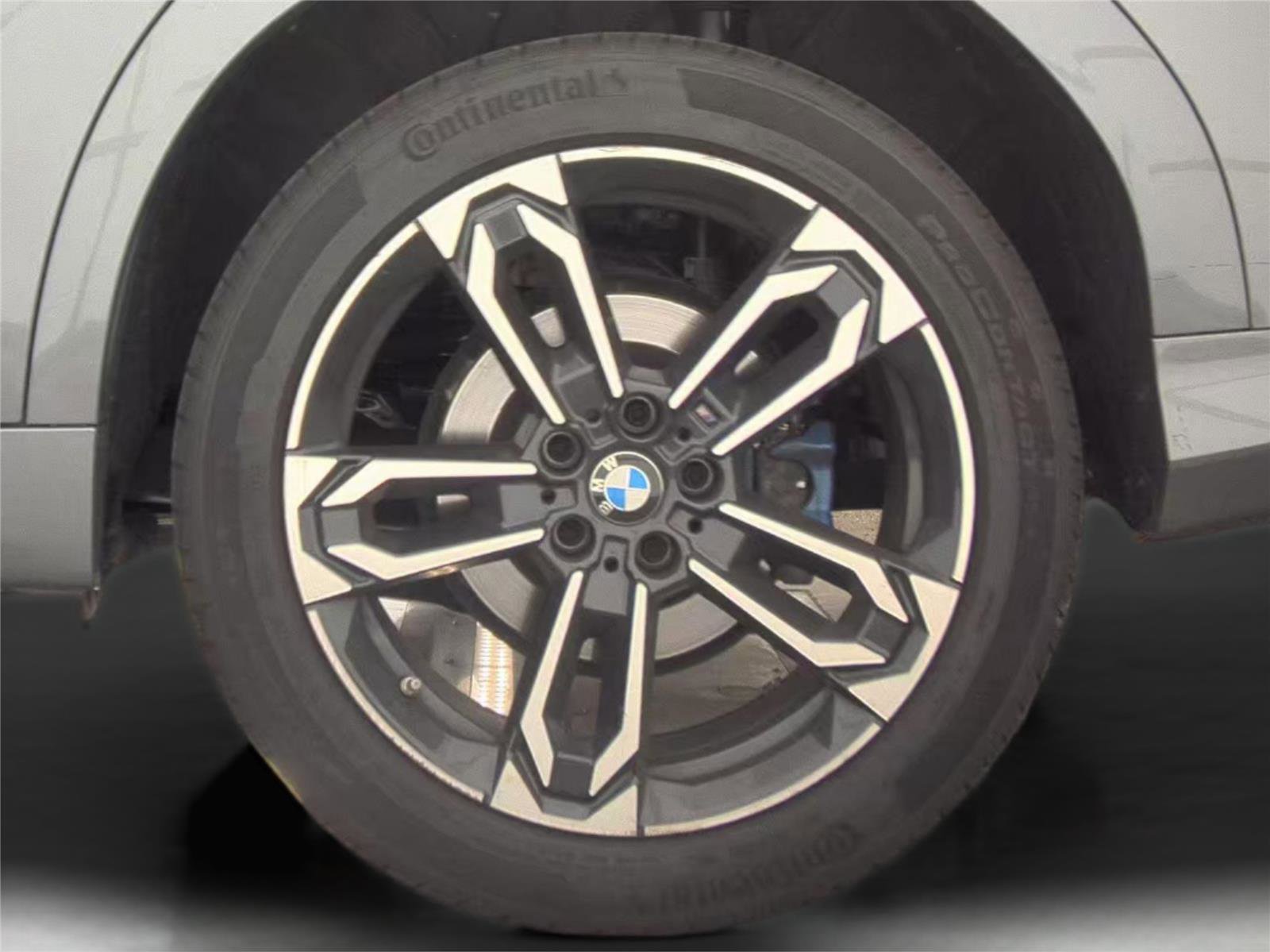 Used 2025 BMW X2 xDrive28i AWD/4WD image 22