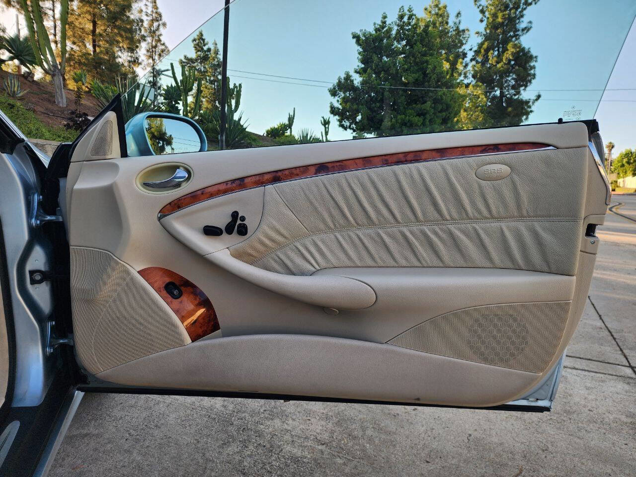 Used 2005 Mercedes-Benz CLK 320 Coupe image 35