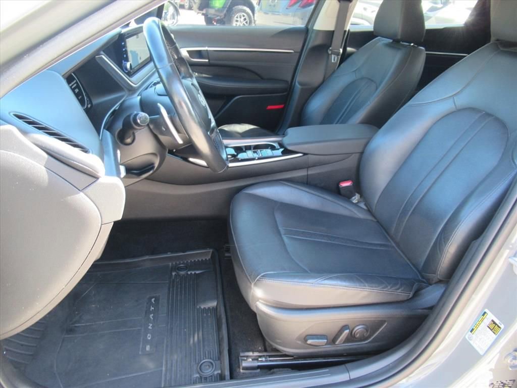 Used 2023 Hyundai Sonata Limited w/ Cargo Package image 17