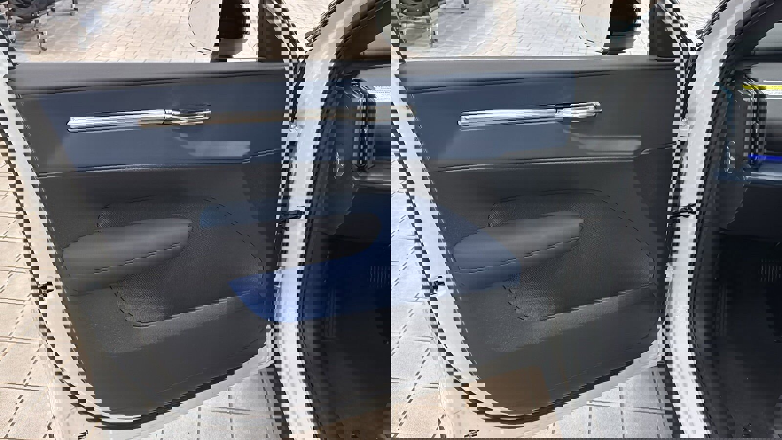 New 2026 Volvo EX30 Plus image 22