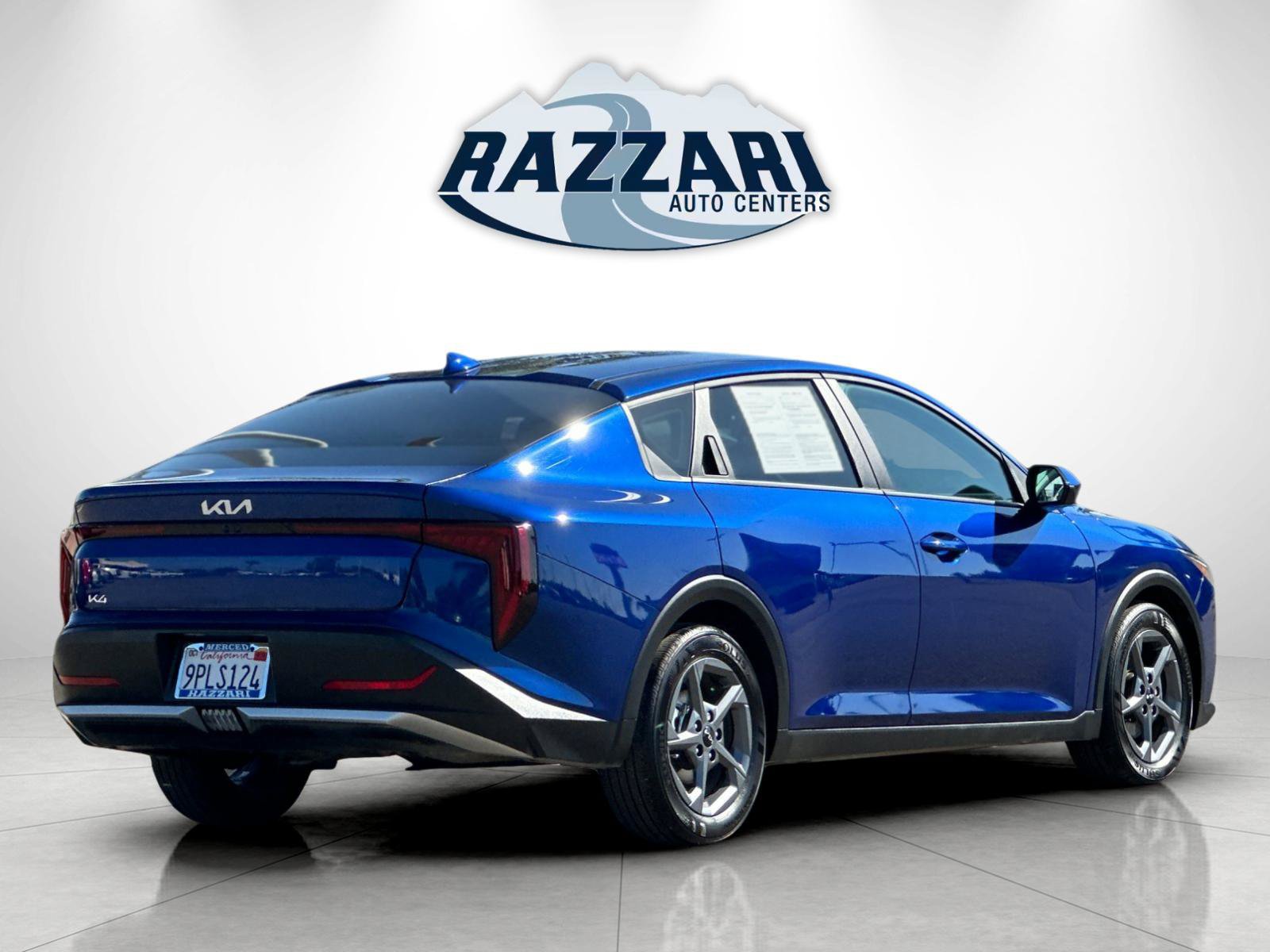 Used 2025 Kia K4 FWD image 3