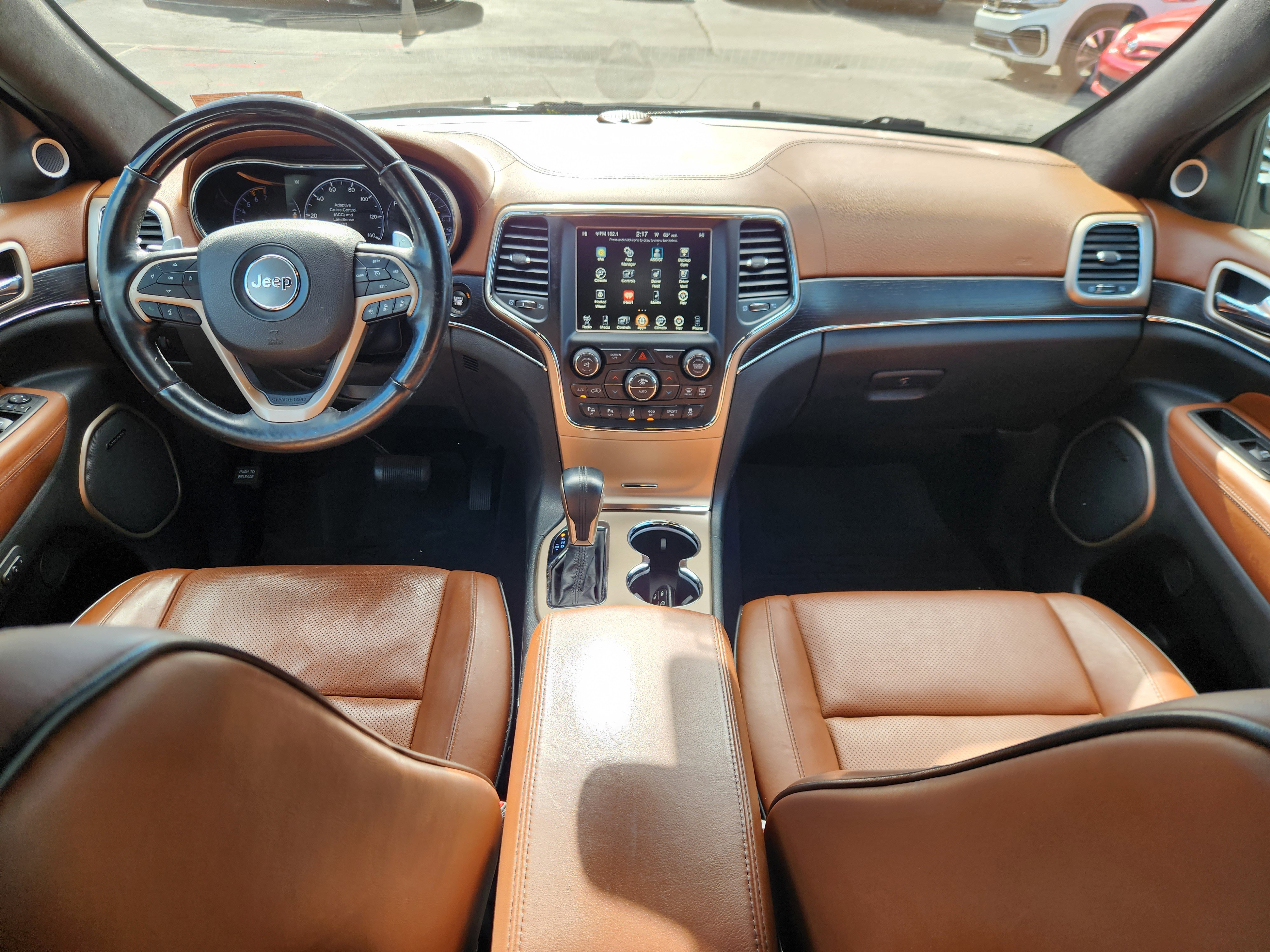 Used 2017 Jeep Grand Cherokee Summit image 8