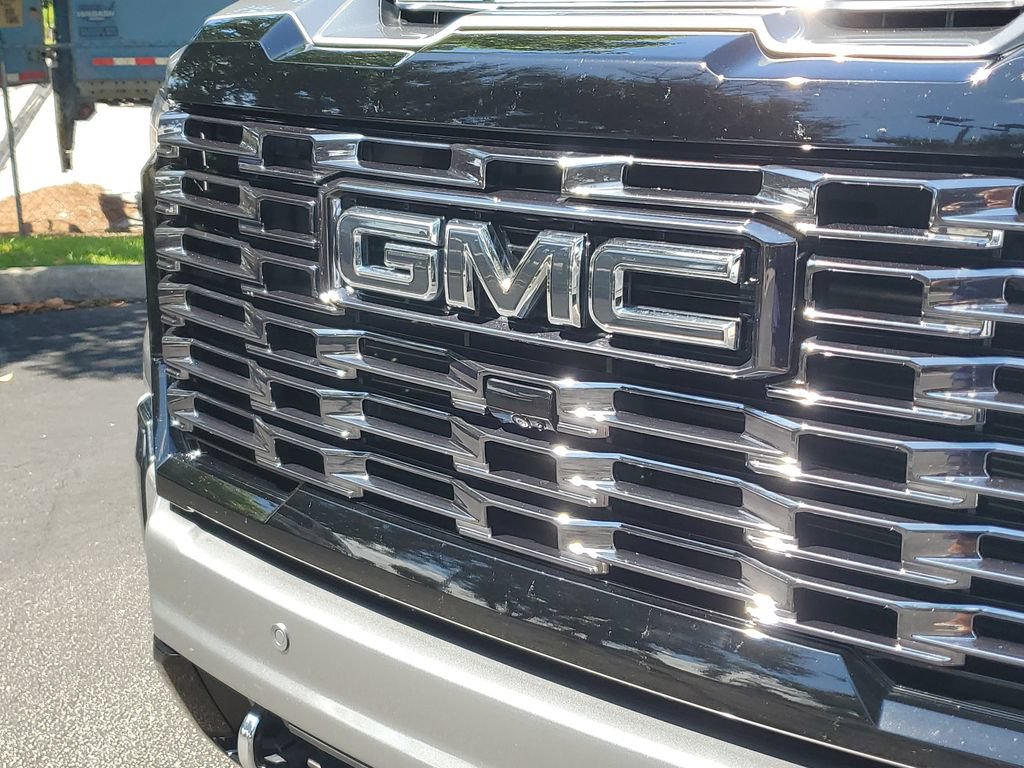 Certified 2025 GMC Sierra 2500 Denali Ultimate AWD/4WD image 9
