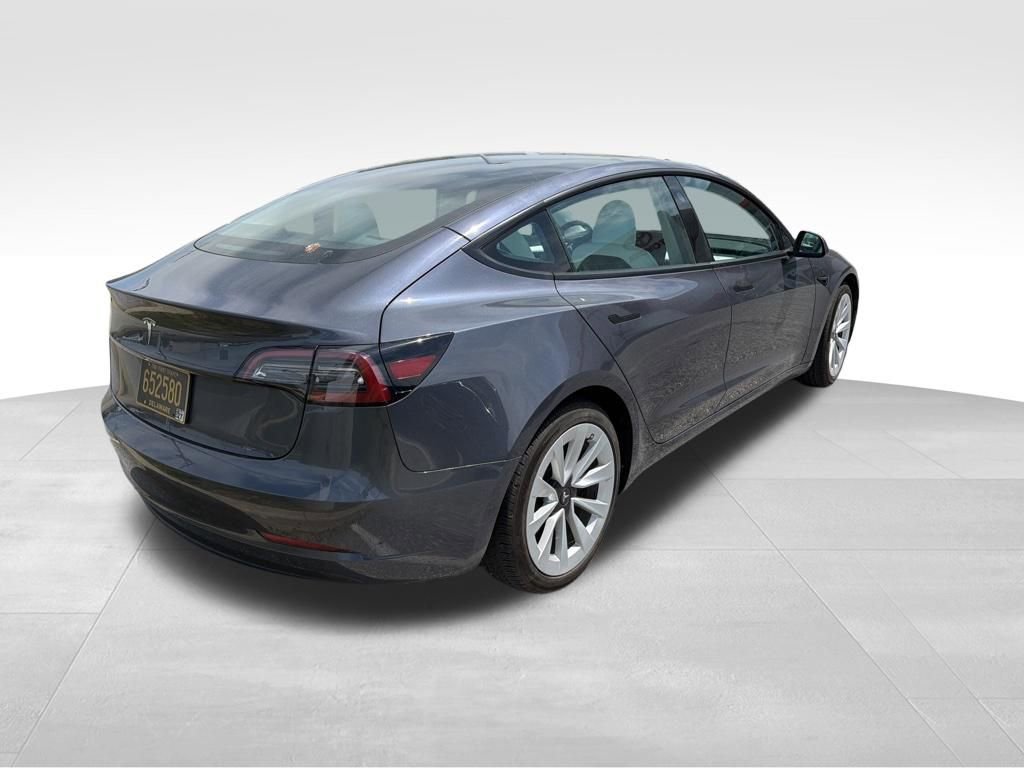 Used 2023 Tesla Model 3 Standard Range image 5