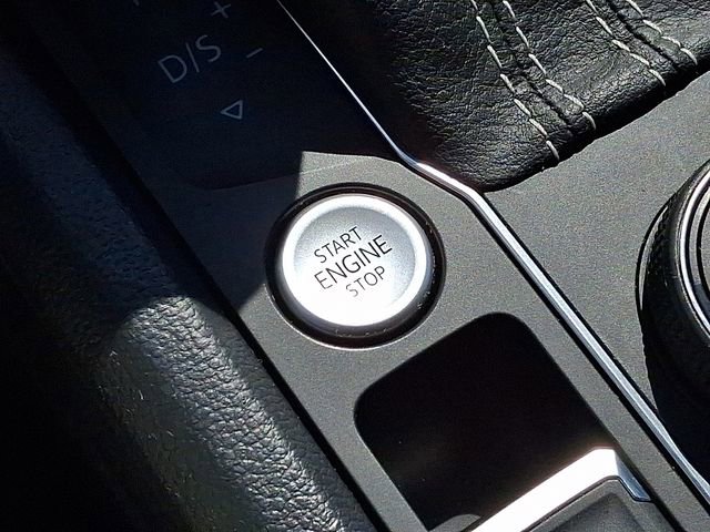 Used 2022 Volkswagen Atlas Cross Sport SE image 25