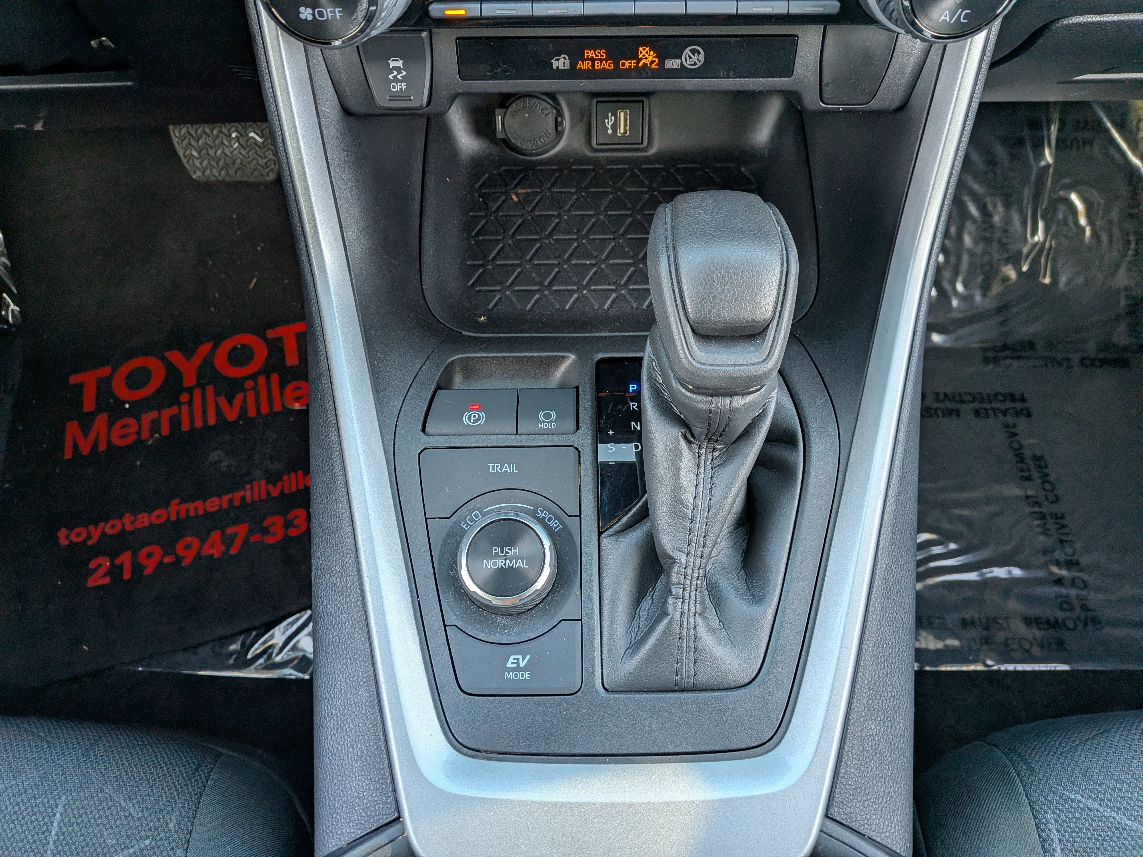 Certified 2024 Toyota RAV4 XLE image 27