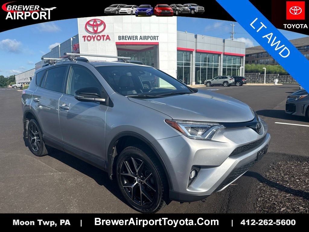 Used 2019 Chevrolet Traverse LT FWD image 1