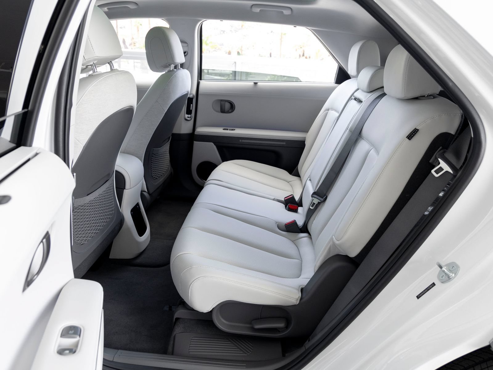 New 2027 Hyundai Ioniq 5 Limited RWD image 20