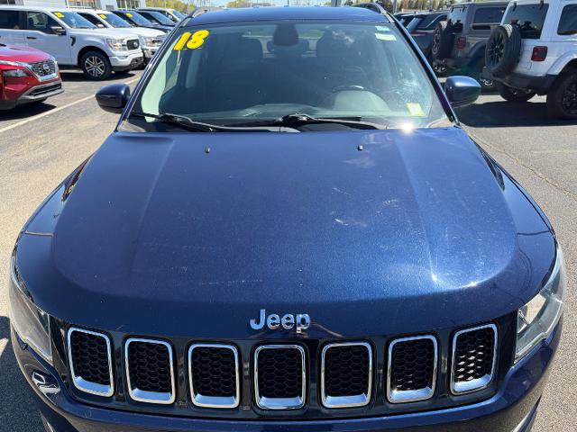 Used 2018 Jeep Compass Latitude w/ Popular Equipment Group AWD/4WD image 5