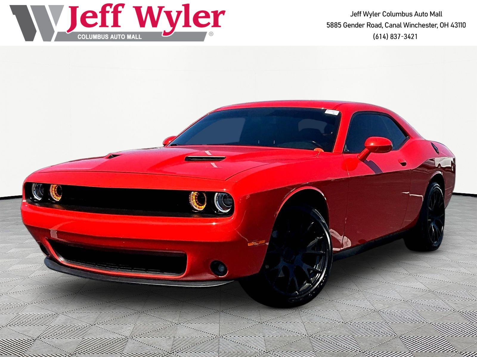 Used 2020 Dodge Challenger SXT w/ Blacktop Package