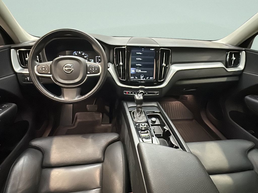 Used 2019 Volvo XC60 T5 Momentum w/ Premium Package AWD/4WD image 22