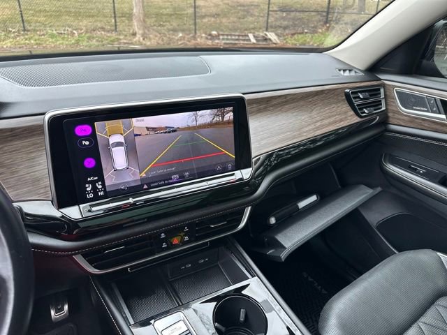 Used 2024 Volkswagen Atlas SEL Premium R-Line image 51