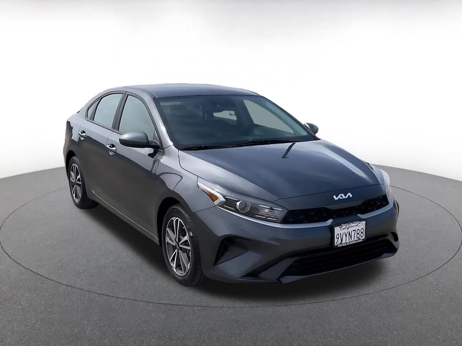 Used 2024 Kia Forte LXS FWD image 3