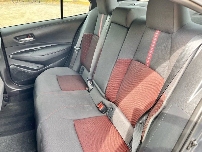 Used 2025 Toyota Corolla SE image 26