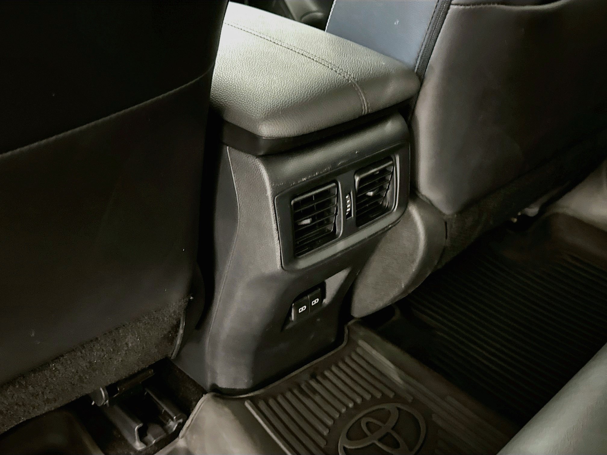 Used 2024 Toyota RAV4 XLE Premium w/ Weather Package AWD/4WD image 29