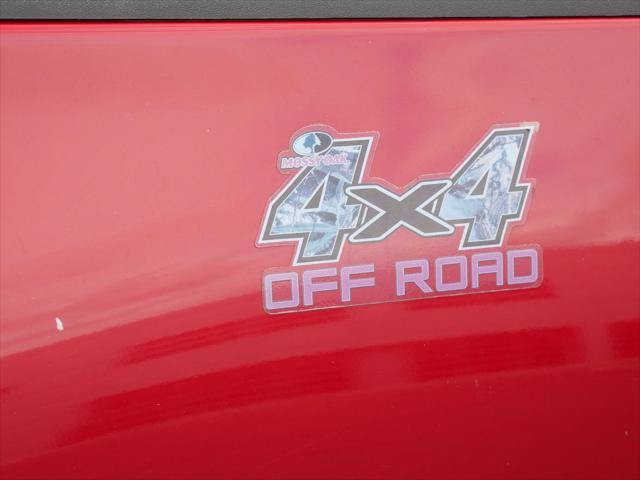 Certified 2022 Toyota Tacoma SR AWD/4WD image 10