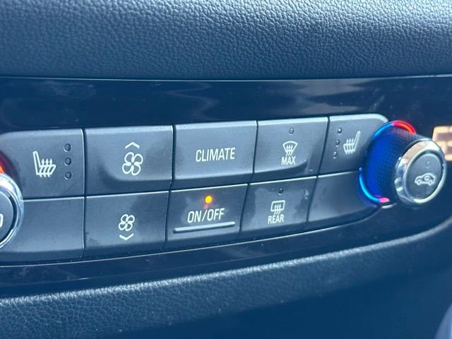 Used 2019 Buick Enclave Essence image 15