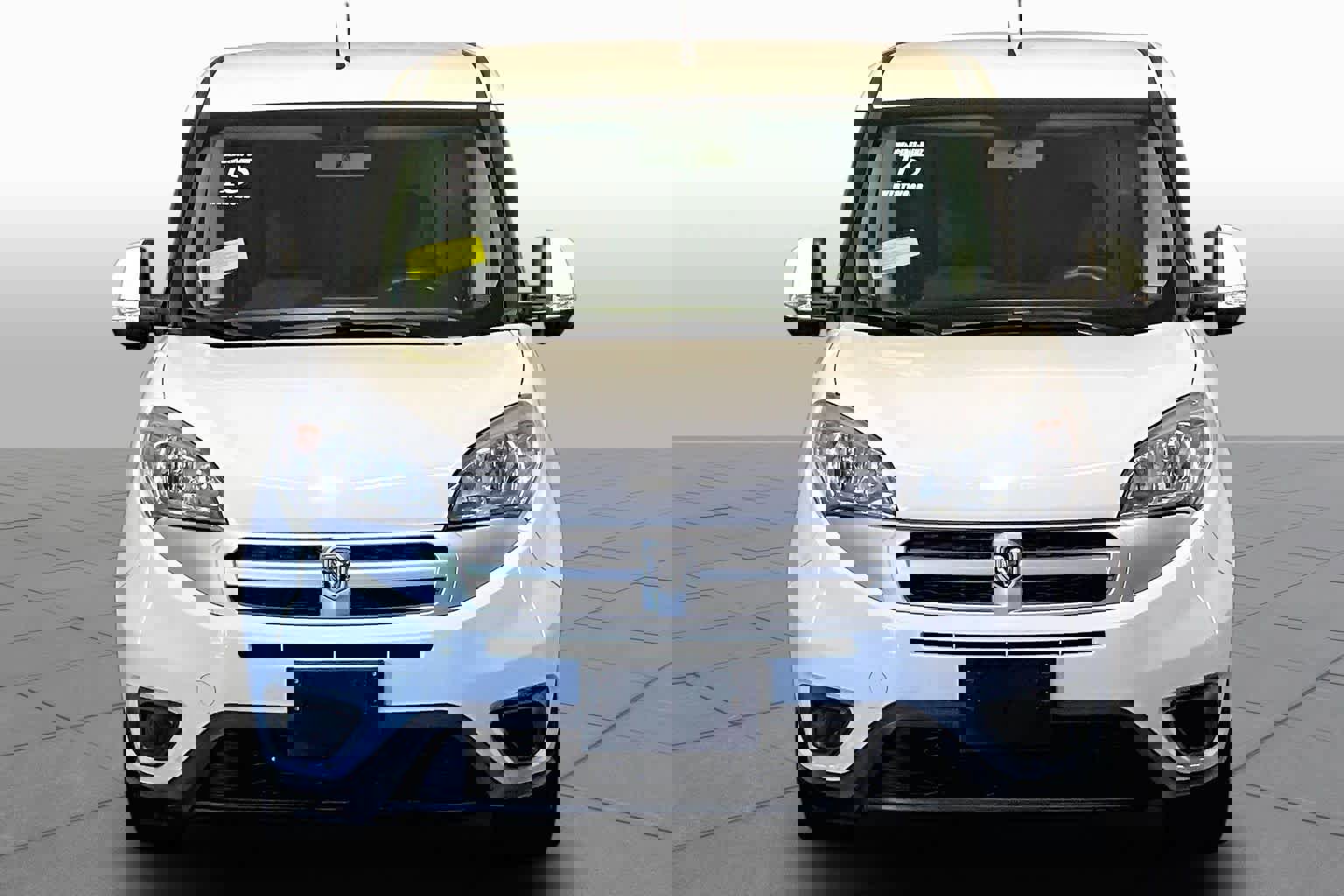 Used 2015 RAM ProMaster City Tradesman SLT FWD image 3