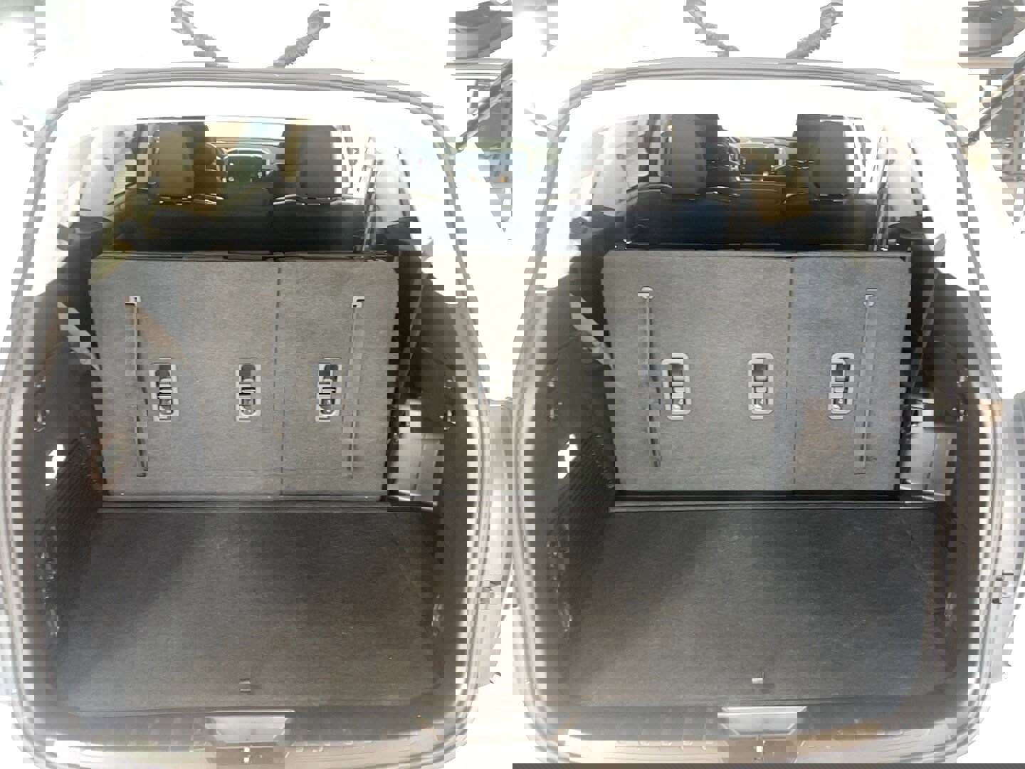 Used 2023 Subaru Ascent Premium image 17