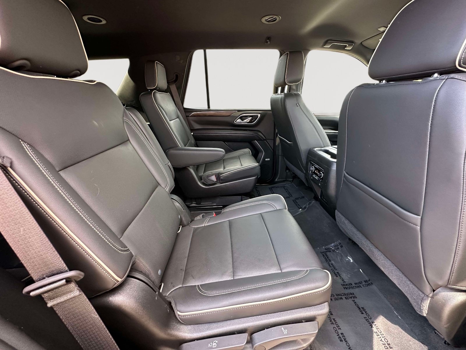 Used 2021 Chevrolet Tahoe Premier AWD/4WD image 31