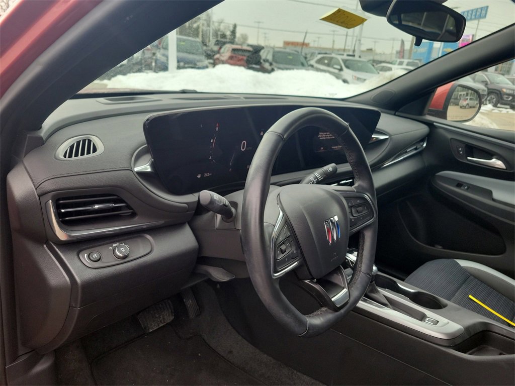 Used 2024 Buick Envista Preferred w/ Convenience I Package image 17