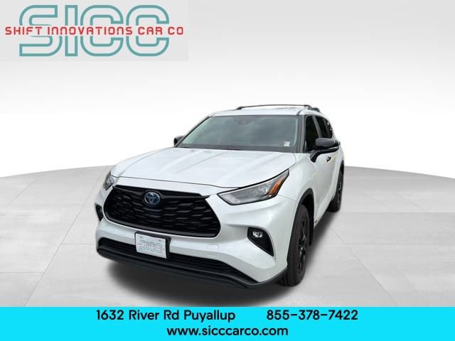 Used 2024 Toyota Highlander LE