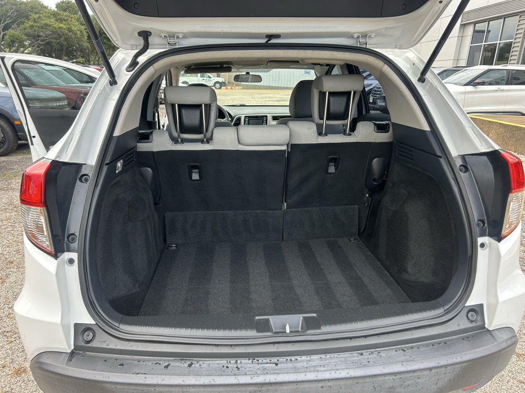 Used 2022 Honda HR-V LX image 10