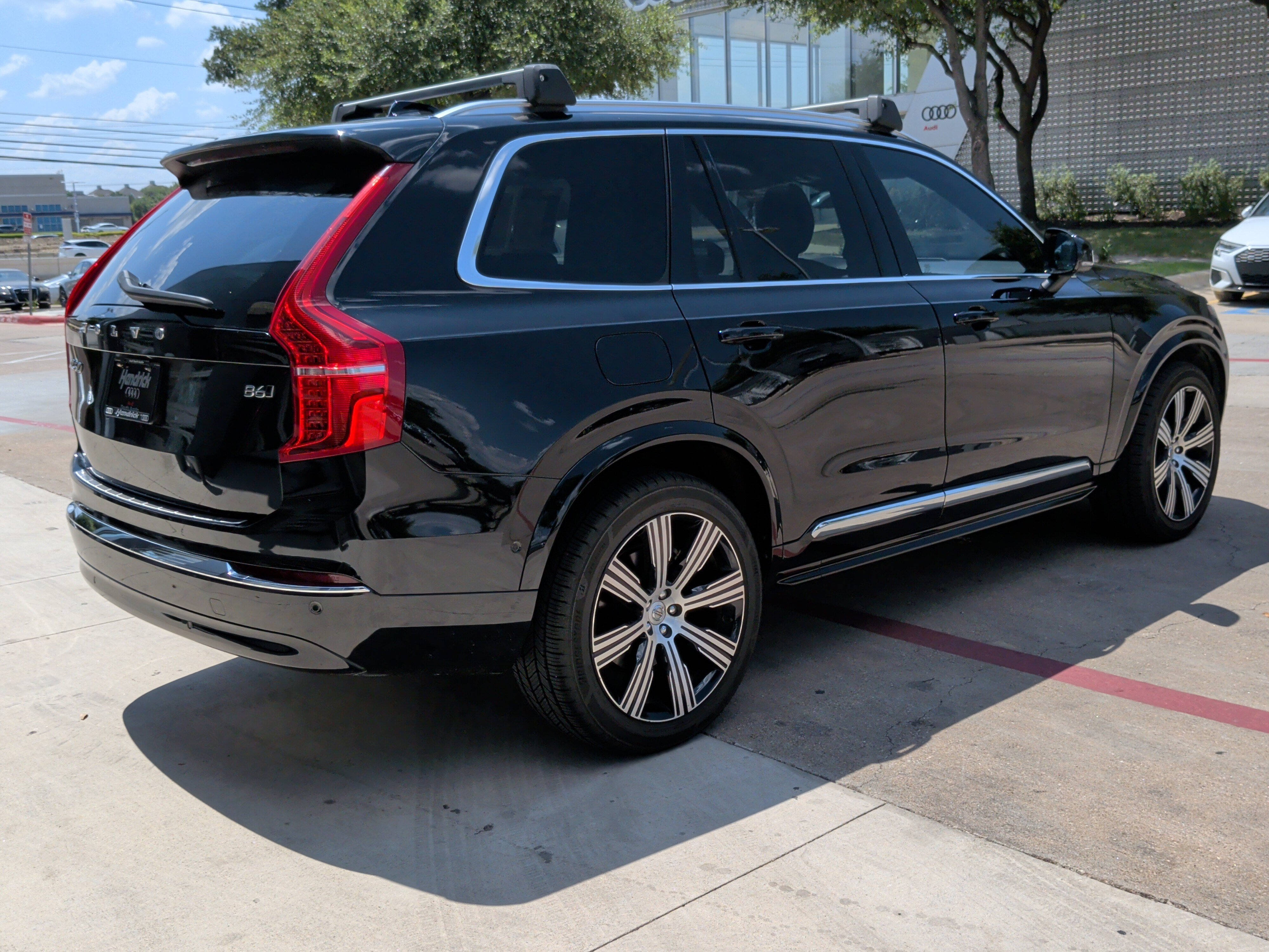 Used 2023 Volvo XC90 B6 Ultimate w/ Lounge Package AWD/4WD image 10