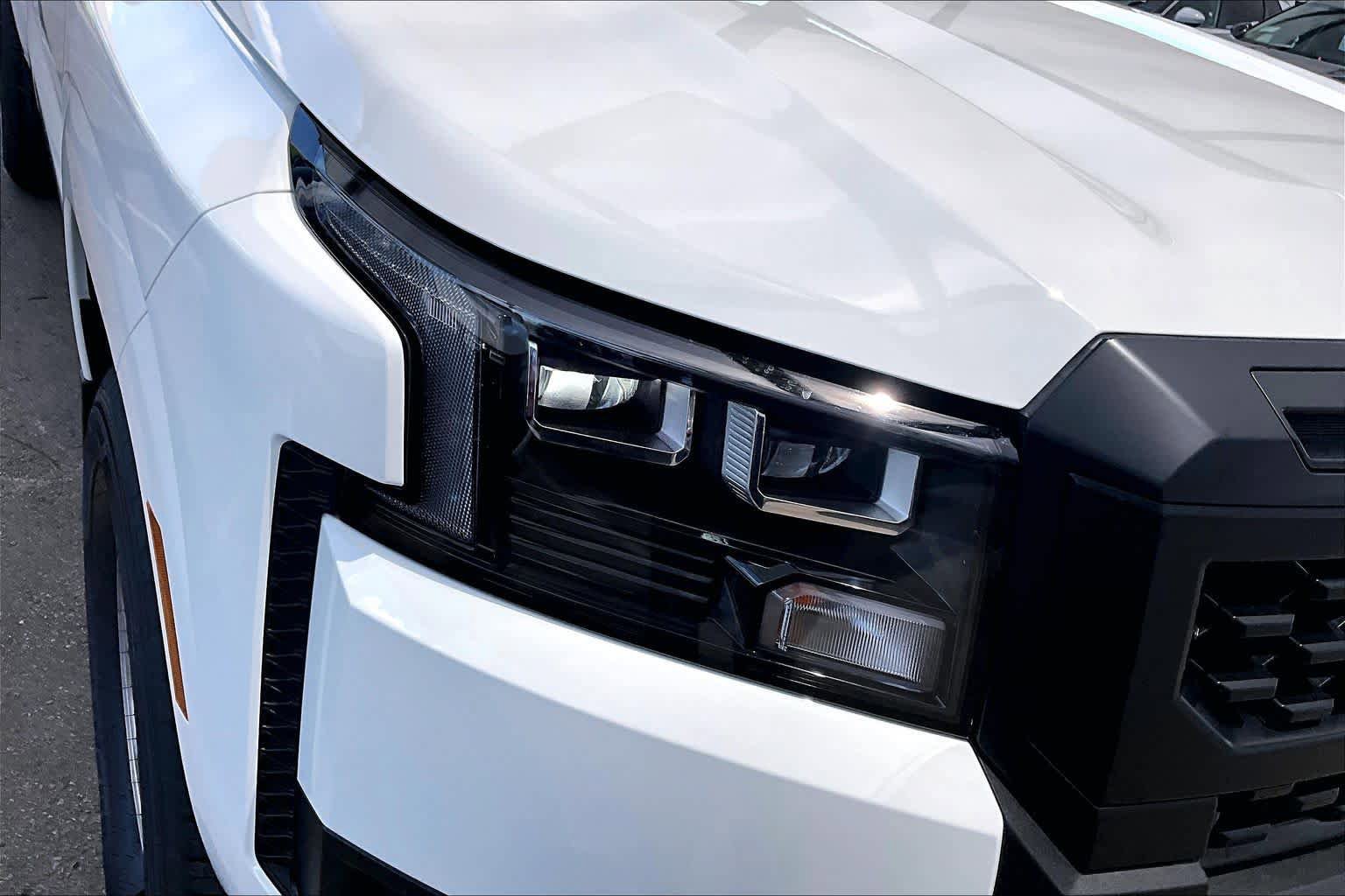 New 2026 Nissan Frontier S RWD image 18