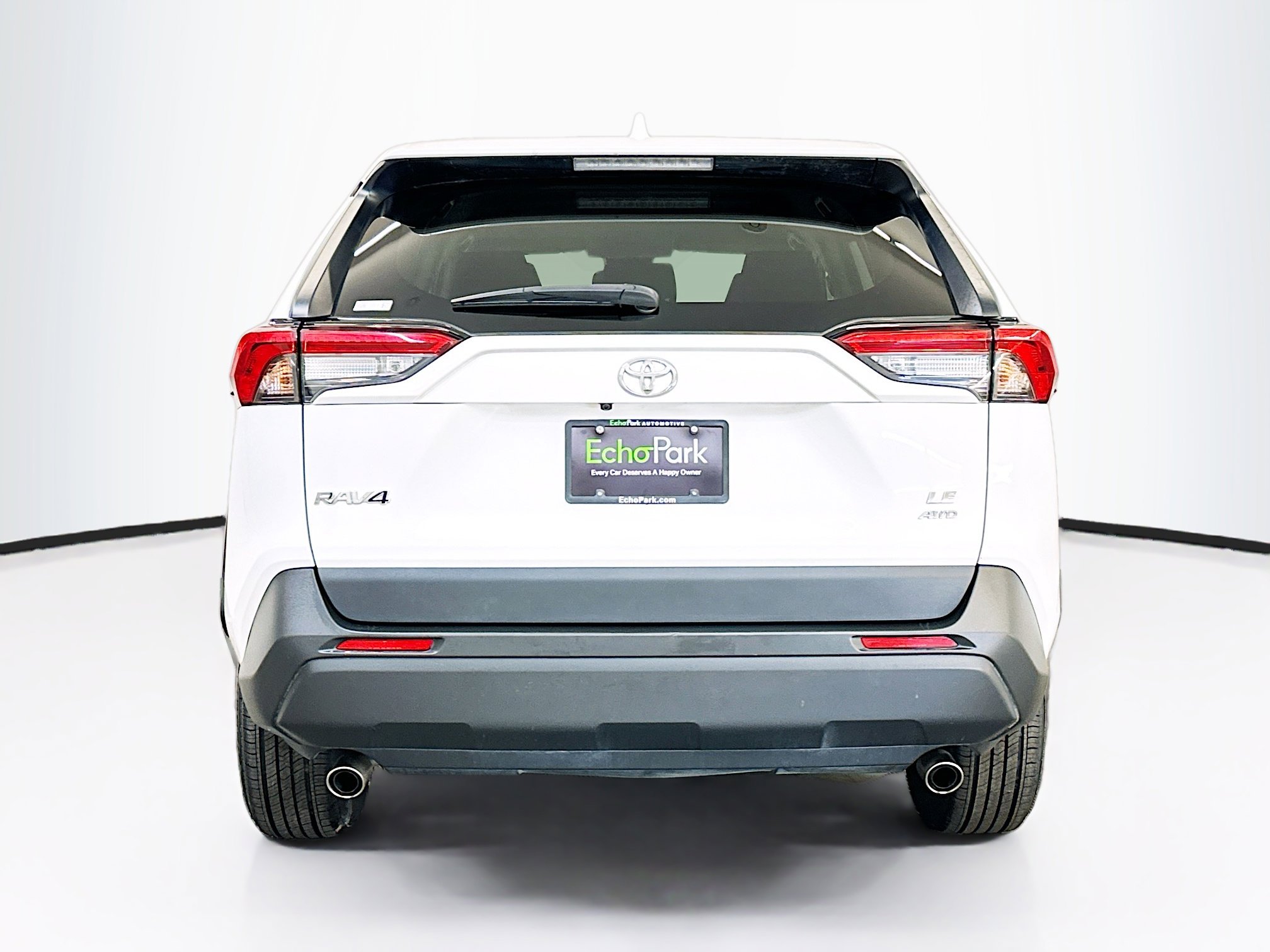 Used 2024 Toyota RAV4 LE image 7