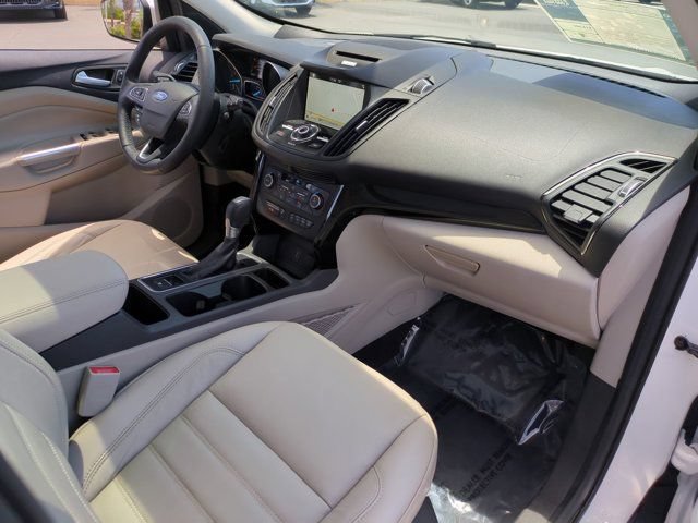 Used 2018 Ford Escape Titanium w/ Ford Safe & Smart Package FWD image 31
