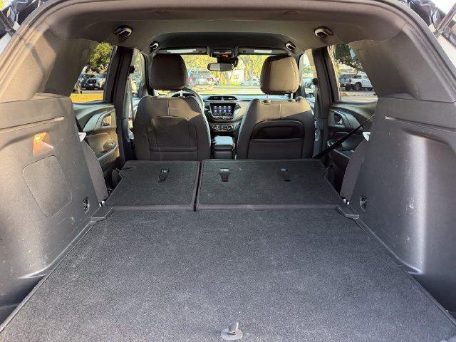 Used 2023 Chevrolet TrailBlazer RS w/ Convenience Package FWD image 20