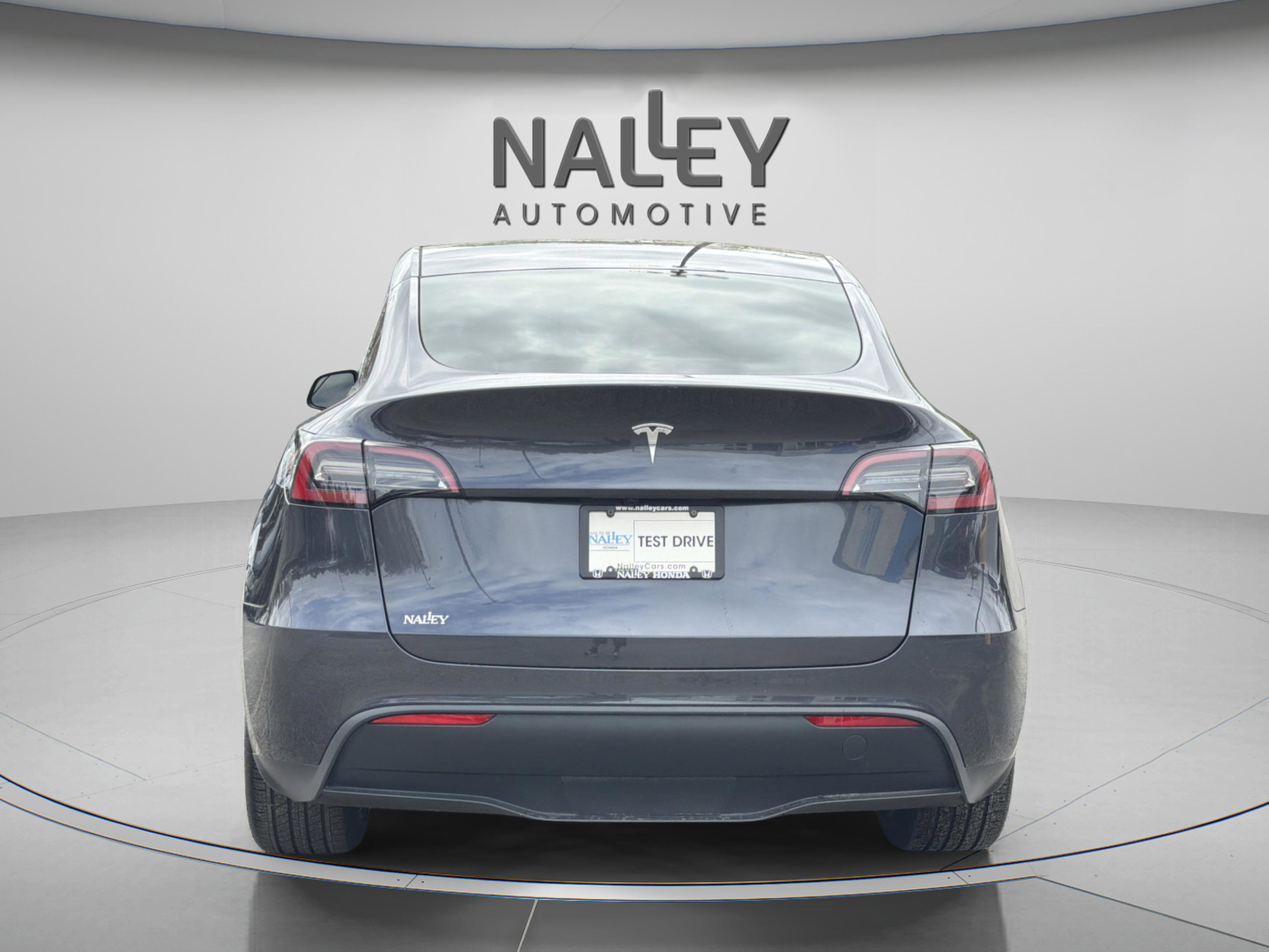 Used 2025 Tesla Model Y Long Range image 4