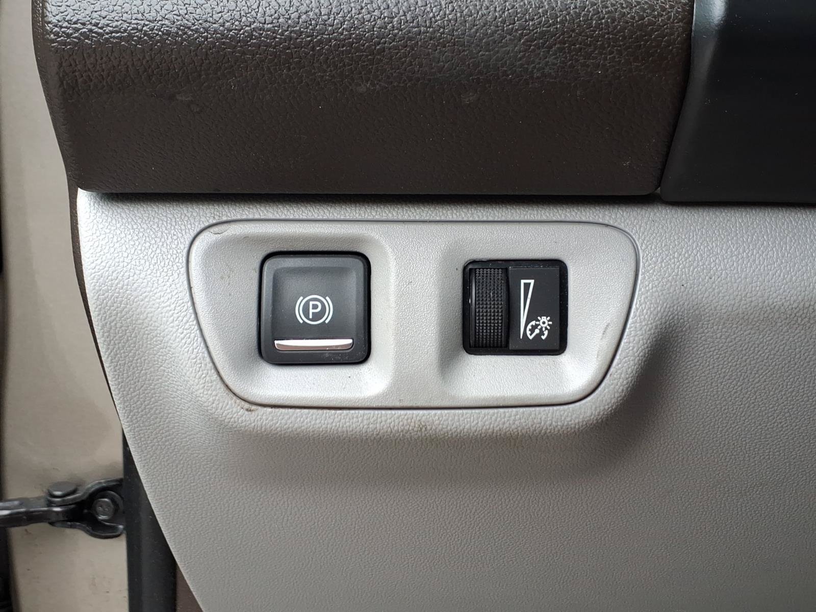 Used 2022 GMC Acadia SLE w/ Driver Convenience Package AWD/4WD image 22